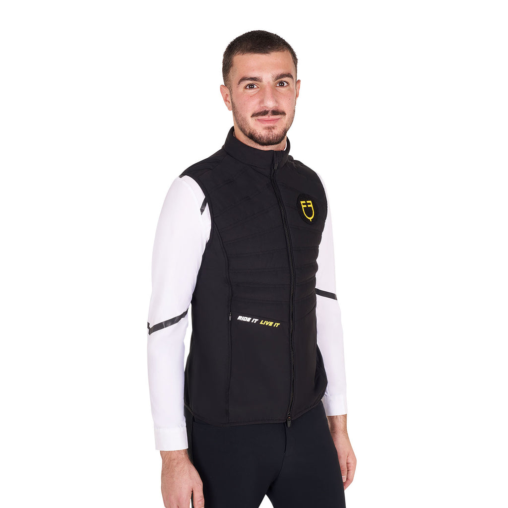 Men's slim fit sleeveless jacket in technical fabric