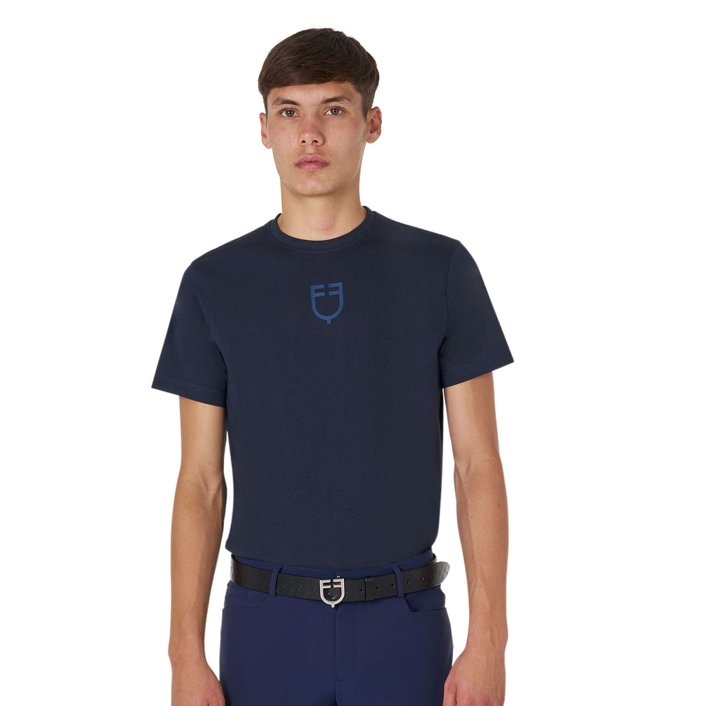 Men's basic T-shirt with tone-on-tone logo