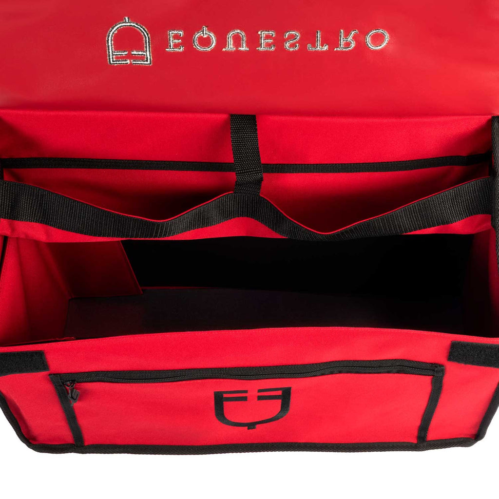Grooming bag with bar