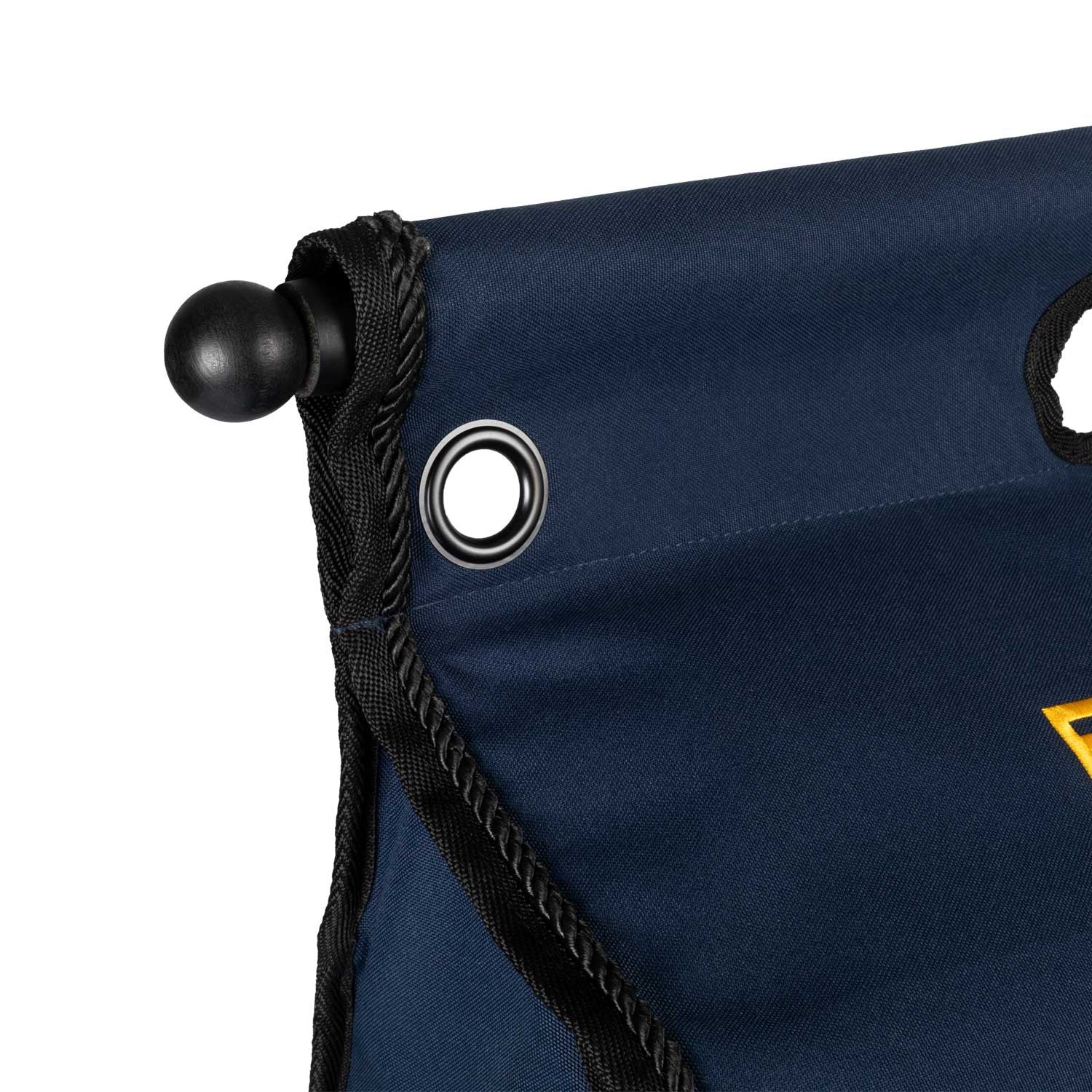 Grooming bag with bar