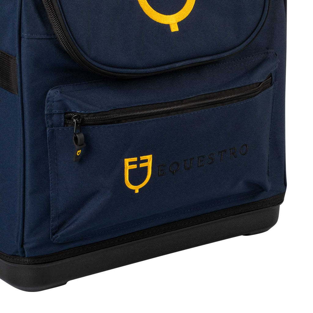 Grooming bag zip pocket
