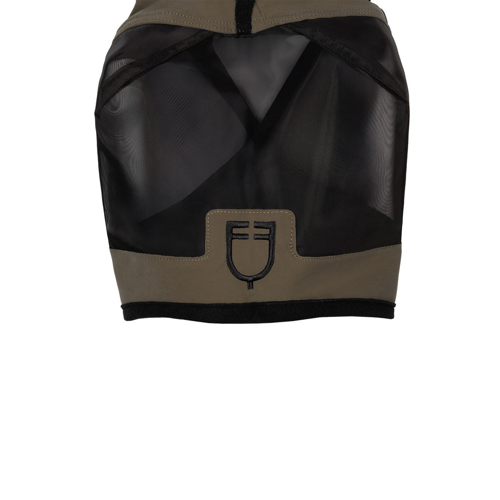 Fly mask with front logo
