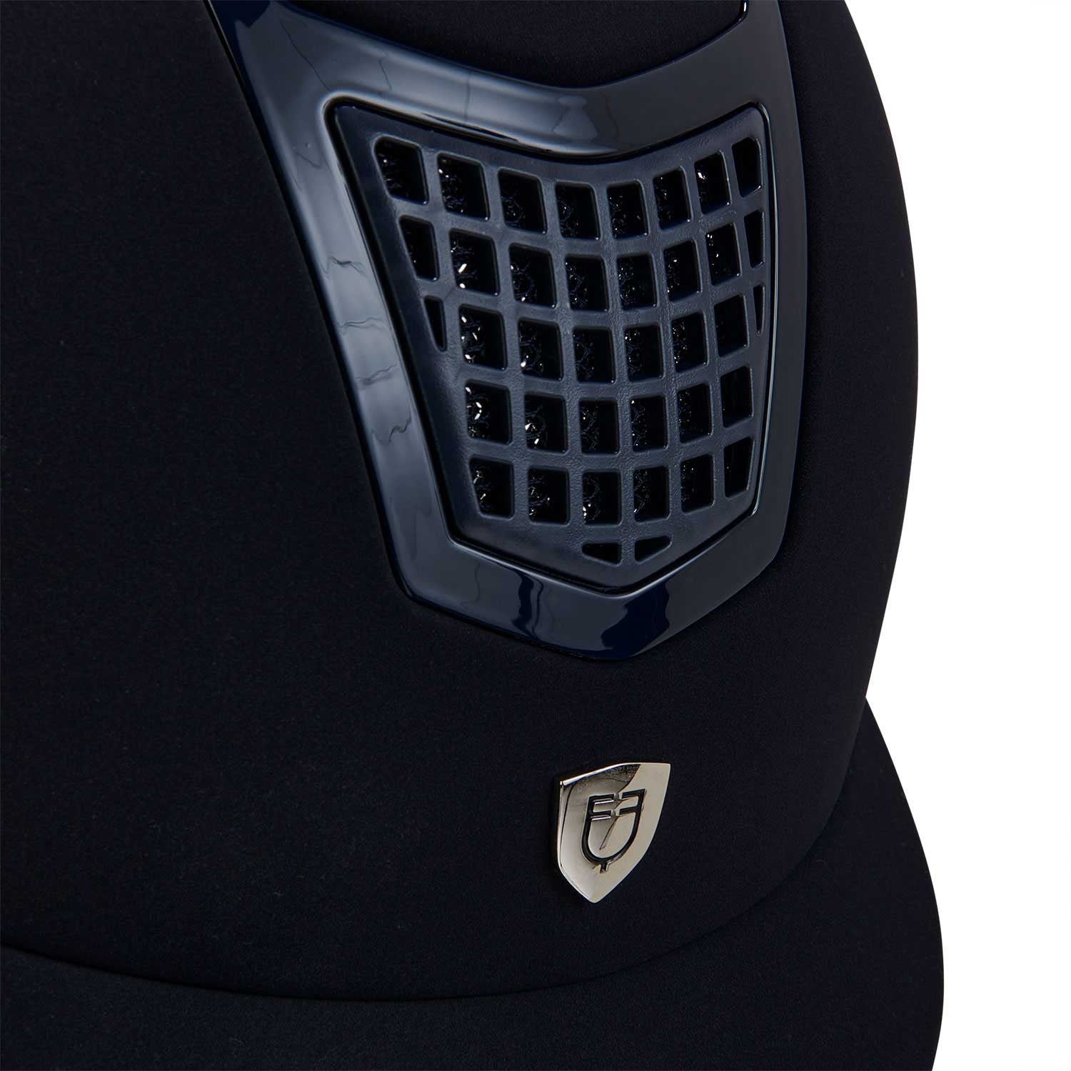Helmet with colored velvet frame