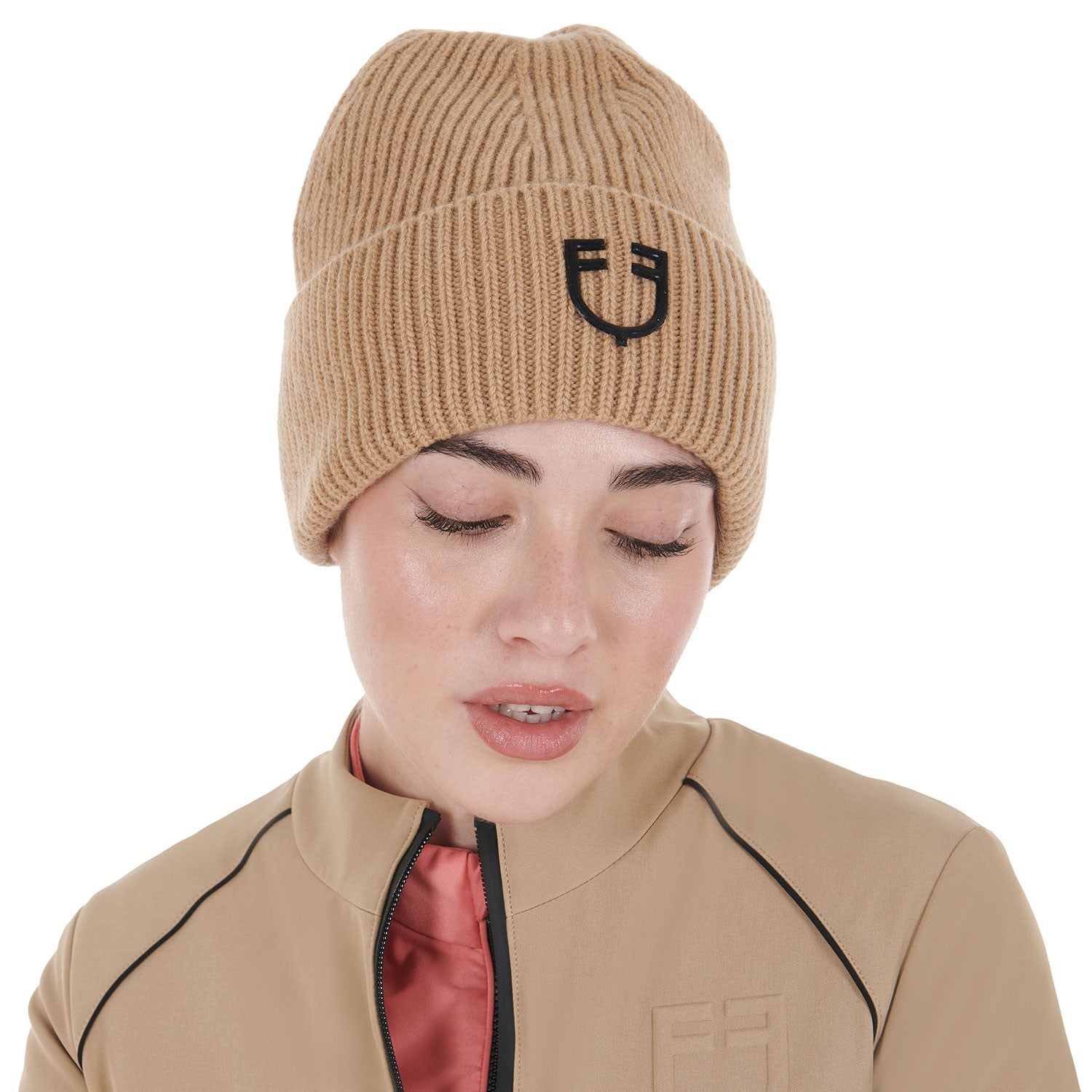 Unisex ribbed wool beanie with logo
