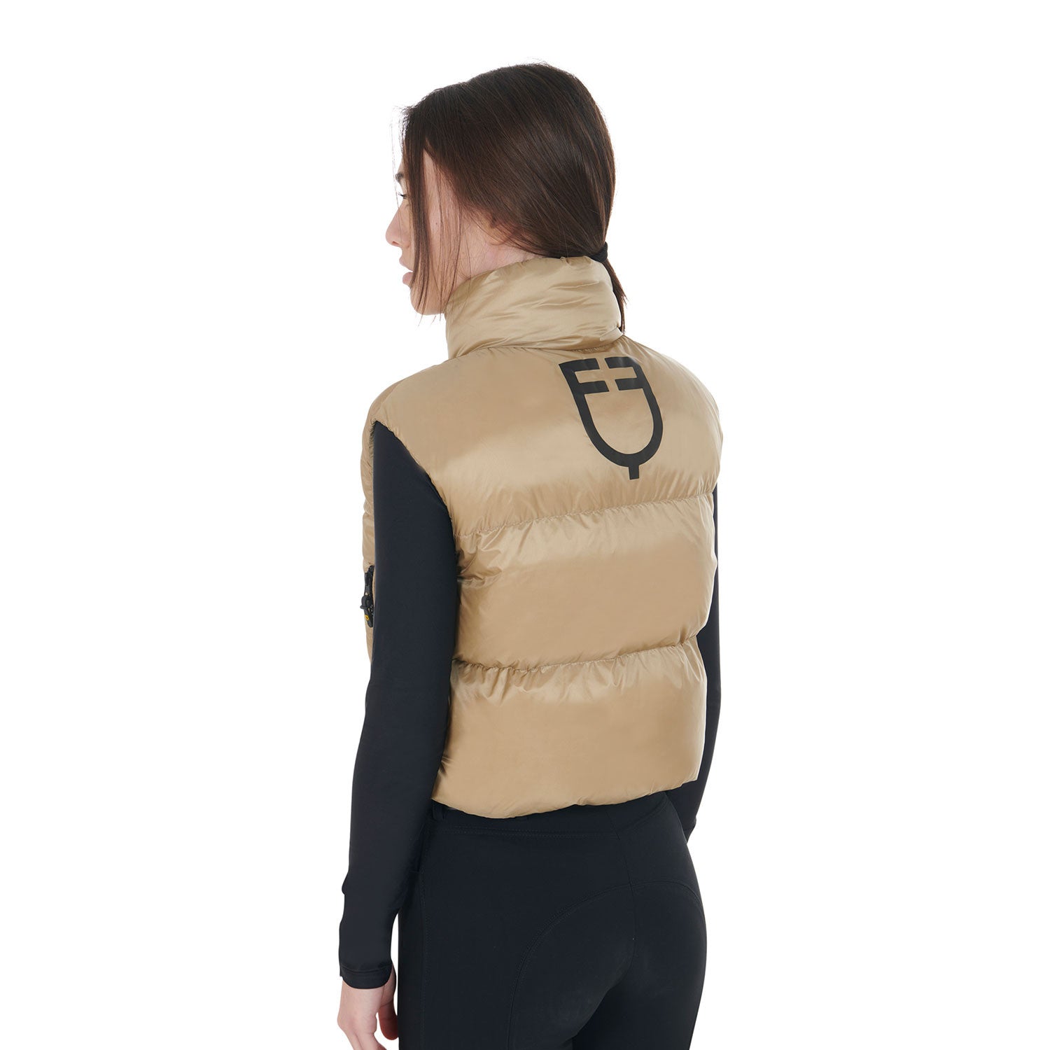 Women's zippered cropped vest