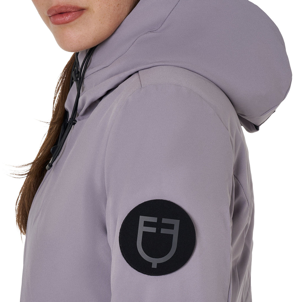 Down jacket water and wind repellent