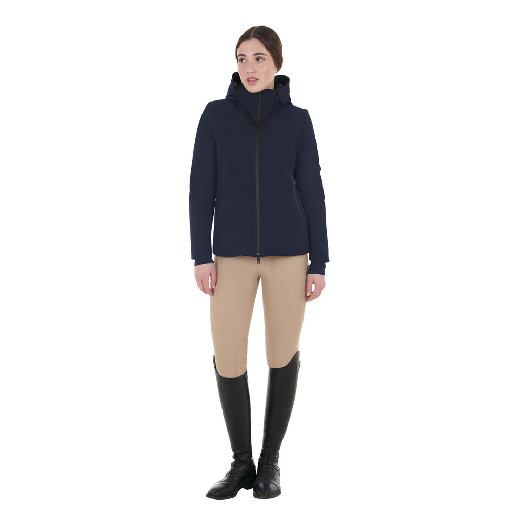 Down jacket water and wind repellent