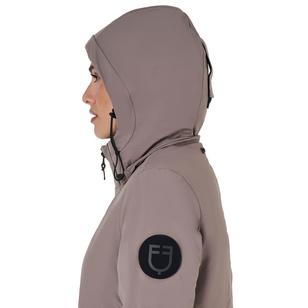 Women’s down jacket water-repellent and wind-proof