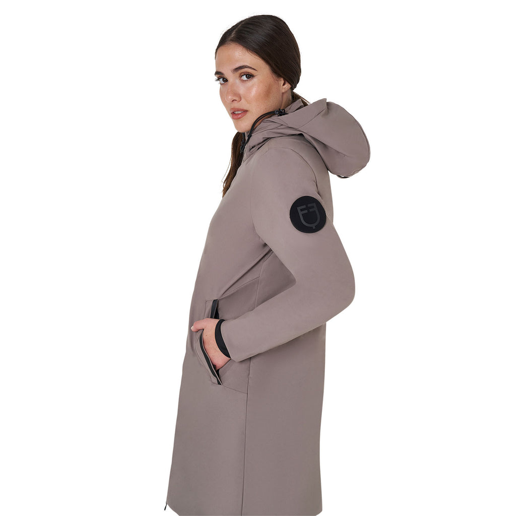 Women’s down jacket water-repellent and wind-proof