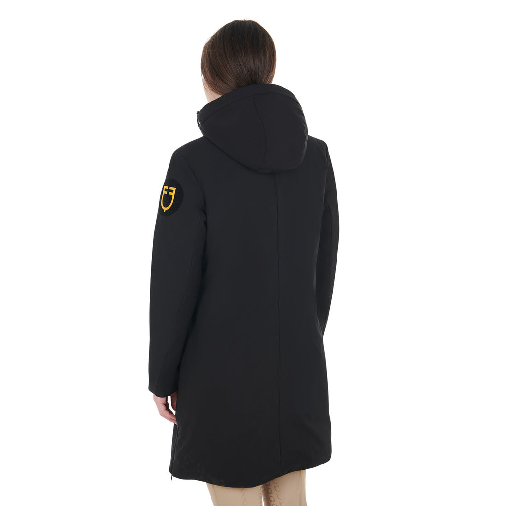 Women’s down jacket water-repellent and wind-proof