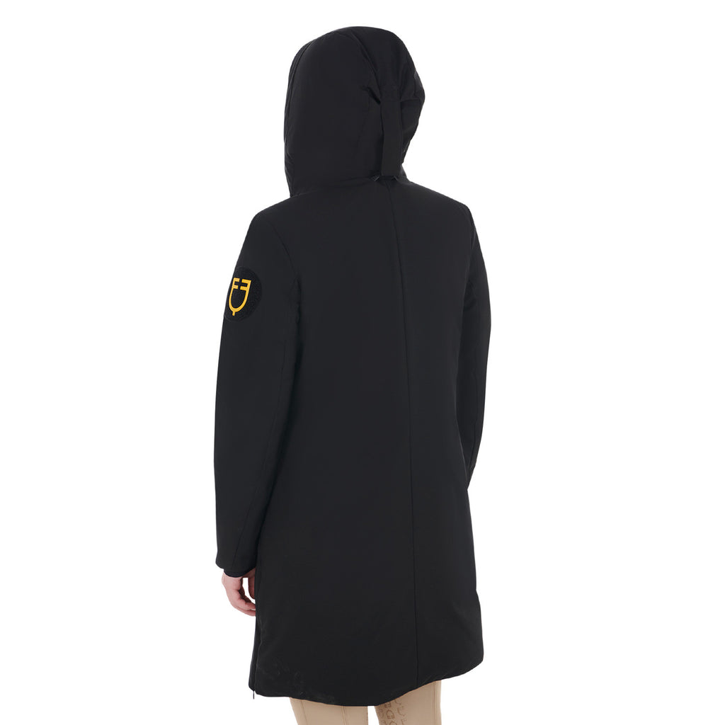 Women’s down jacket water-repellent and wind-proof