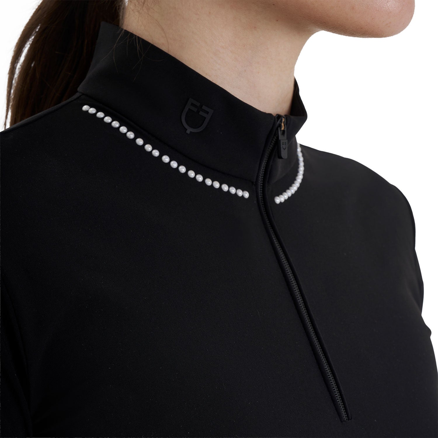 Women's slim fit training polo shirt with zip and collar beads
