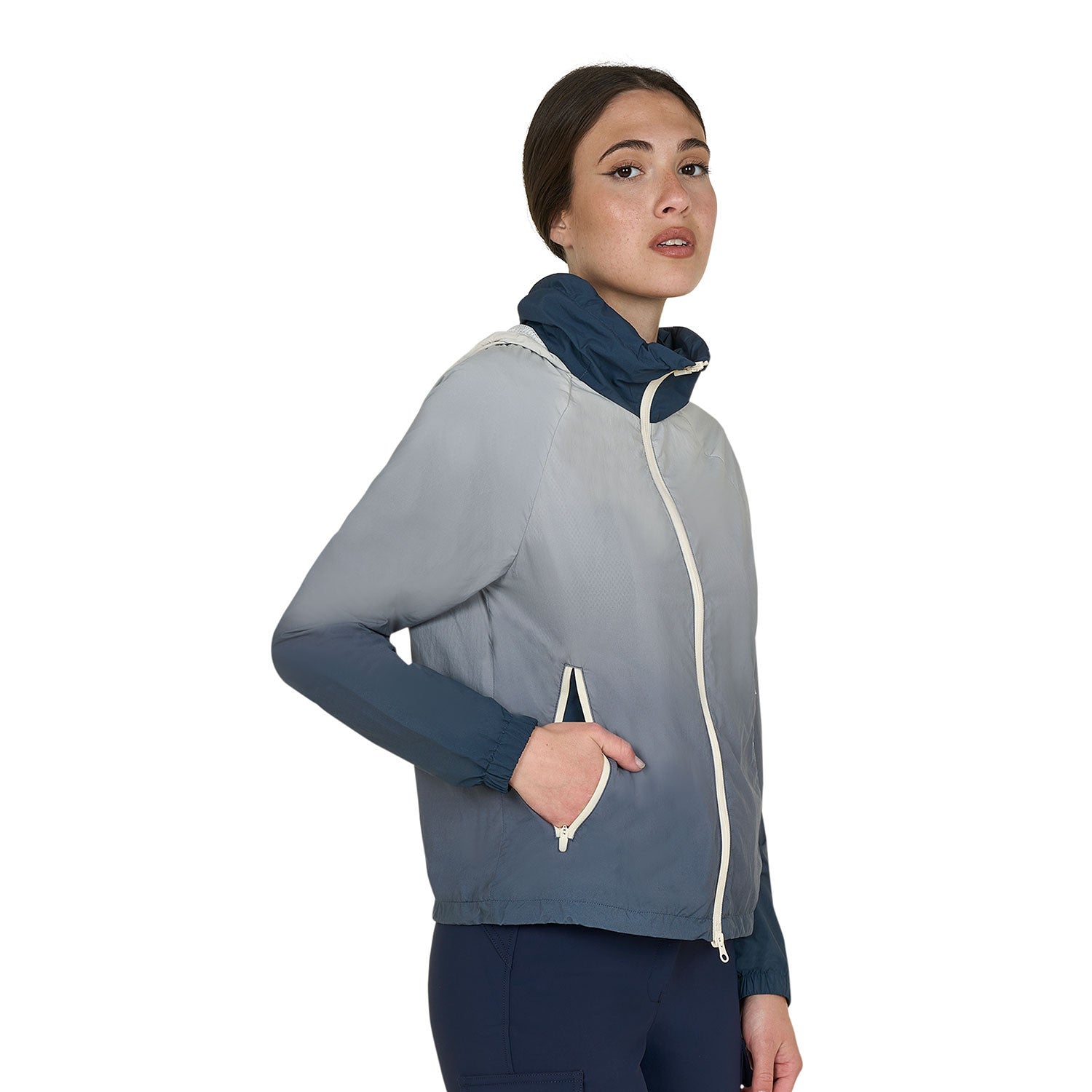 Women's water-repellent outerwear