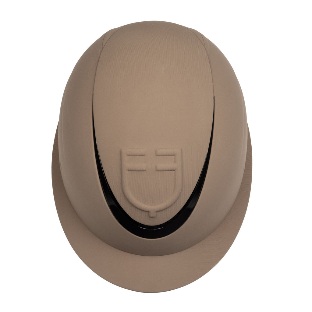Women's helmet with wide visor and embossed logo homologation EN 1384-2023