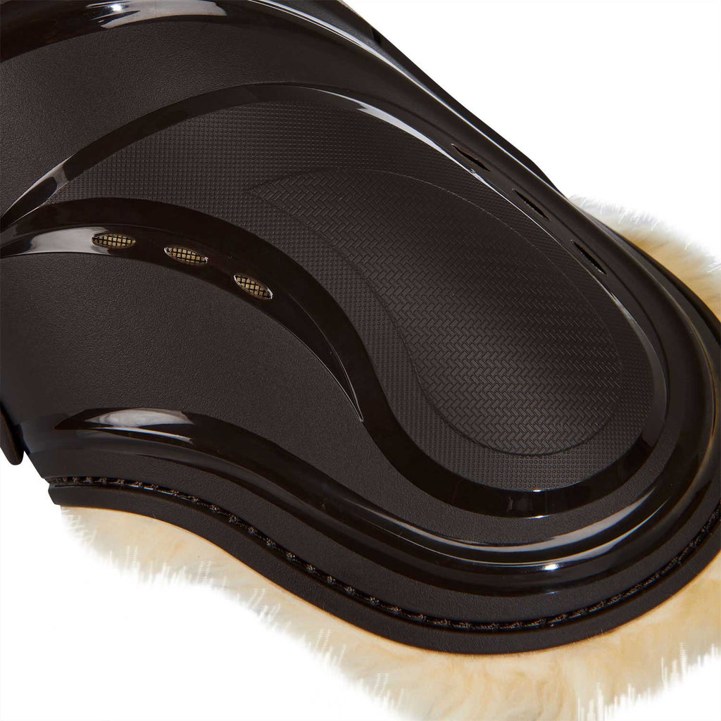 Fetlock boots in polyurethane with synthetic lambskin