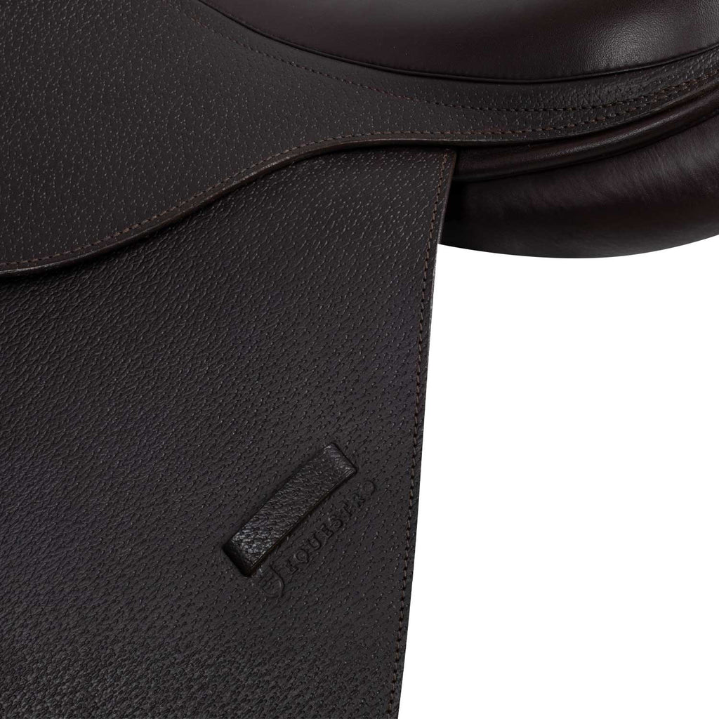 Jumping saddle hammered leather