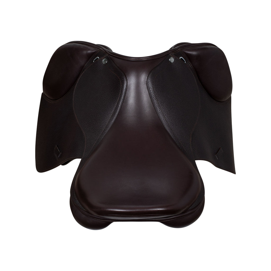 Jumping saddle hammered French leather