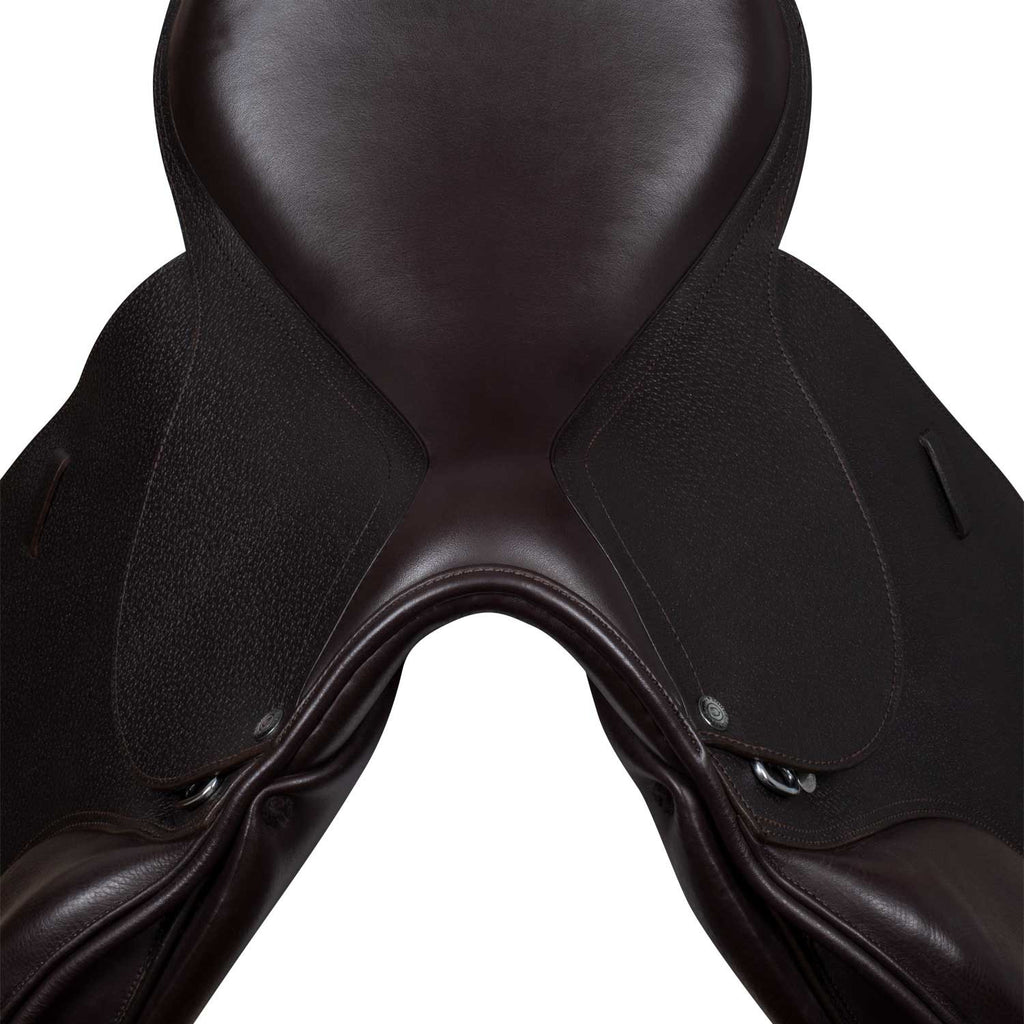 Jumping saddle hammered French leather