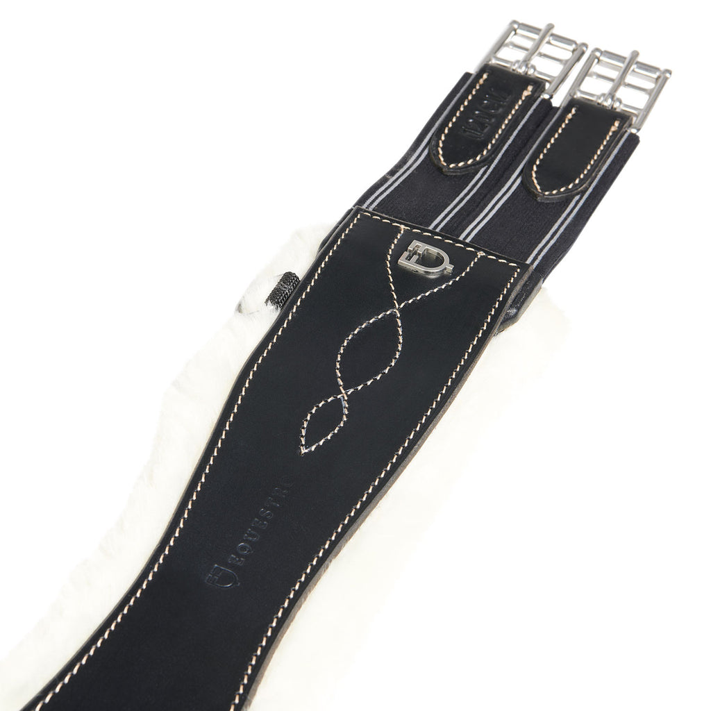 Jumping girth with synthetic lambskin