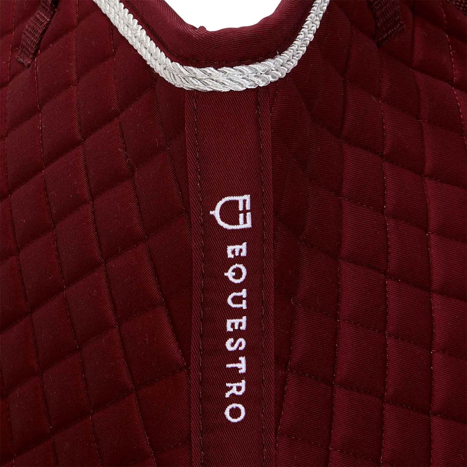 Shaped jumping saddle pad in cotton