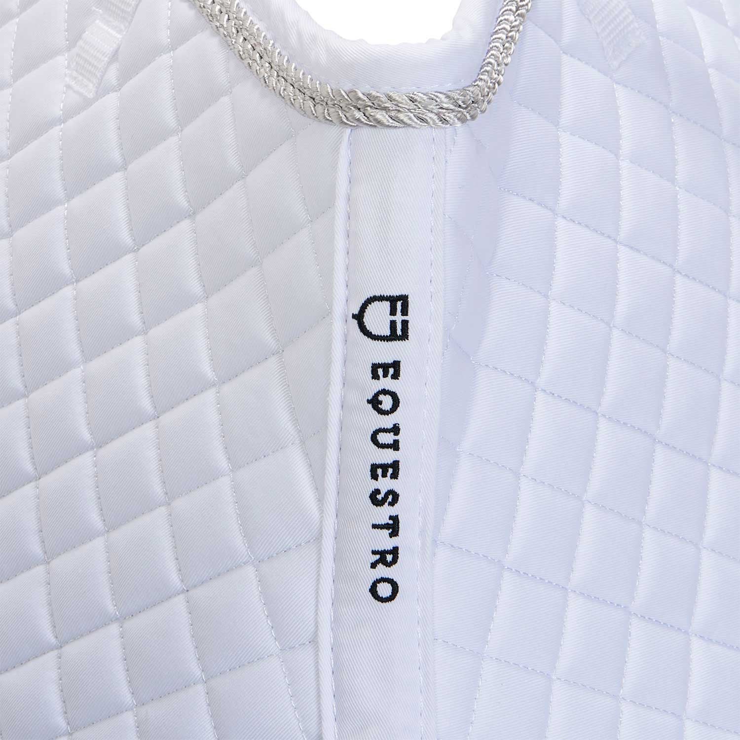 Shaped jumping saddle pad in cotton