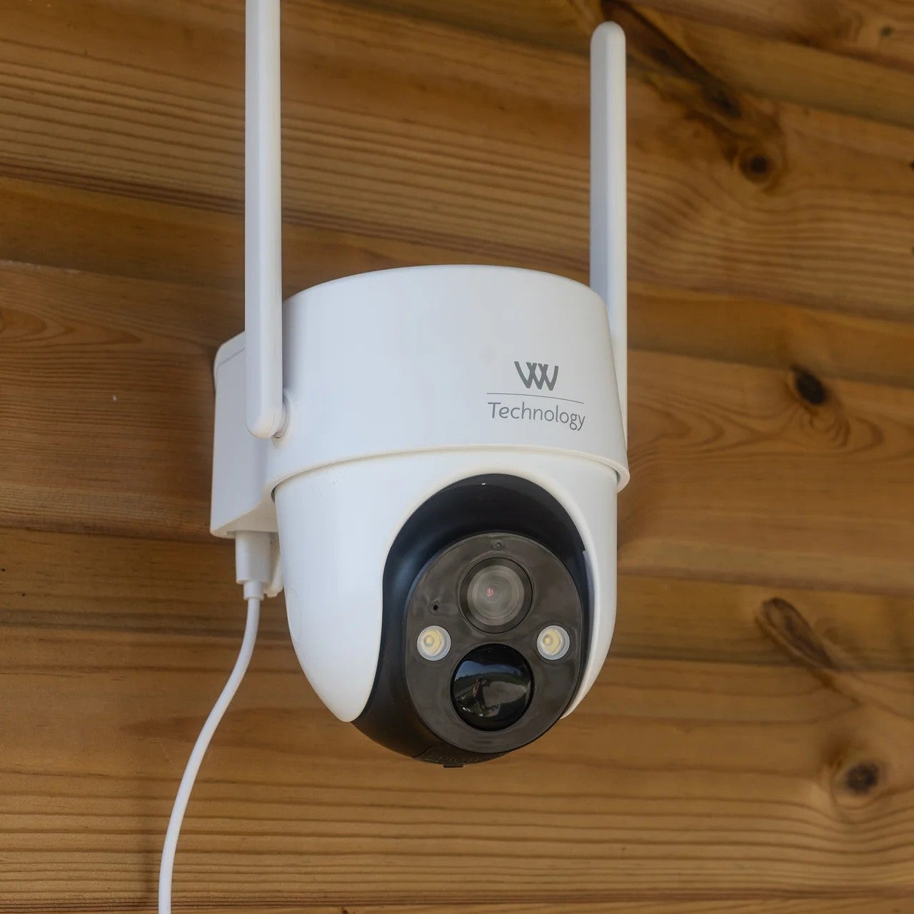 Woof Wear 4G Yard and Stable Camera