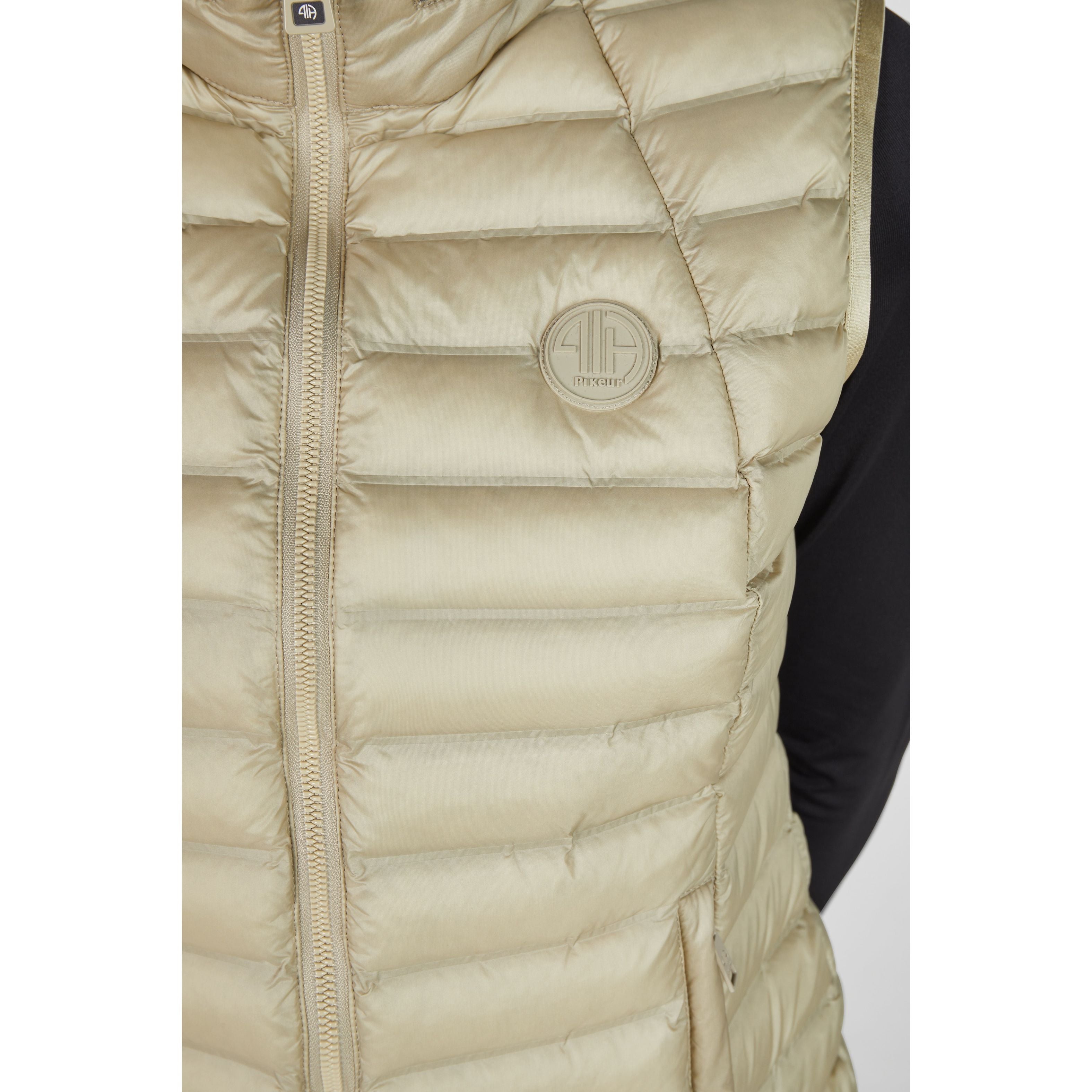 Pikeur SS26 Quilted Vest Athleisure - 1004 - Frosted Sage 040