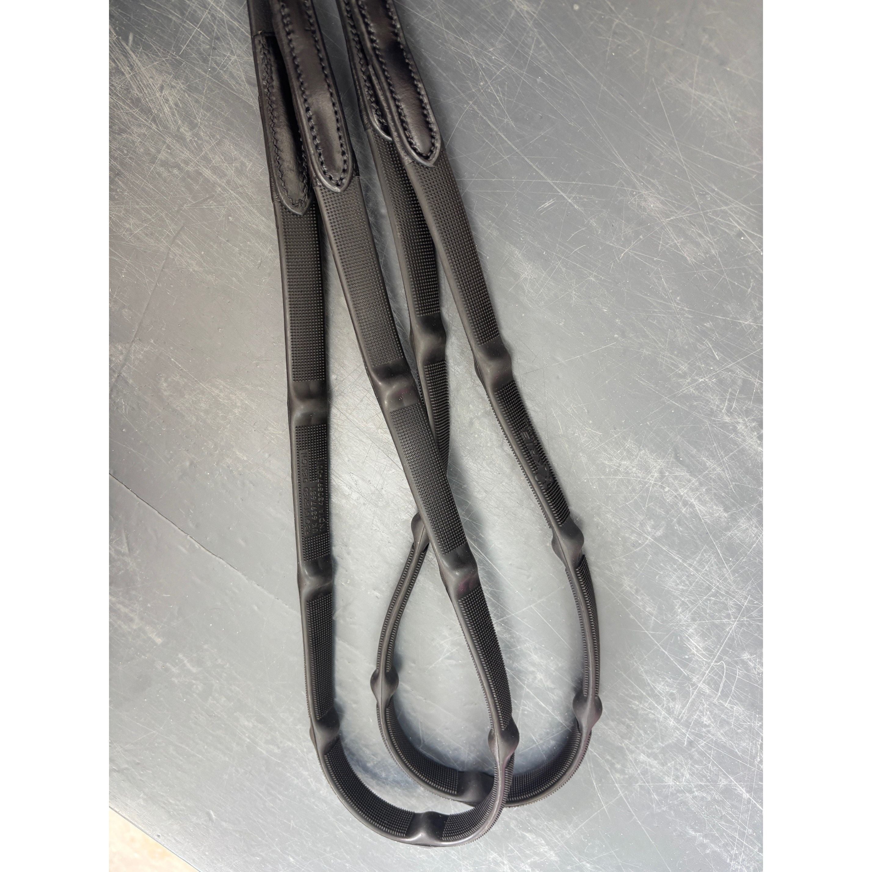 Passier Rubber Reins with Spaced Grips - Black